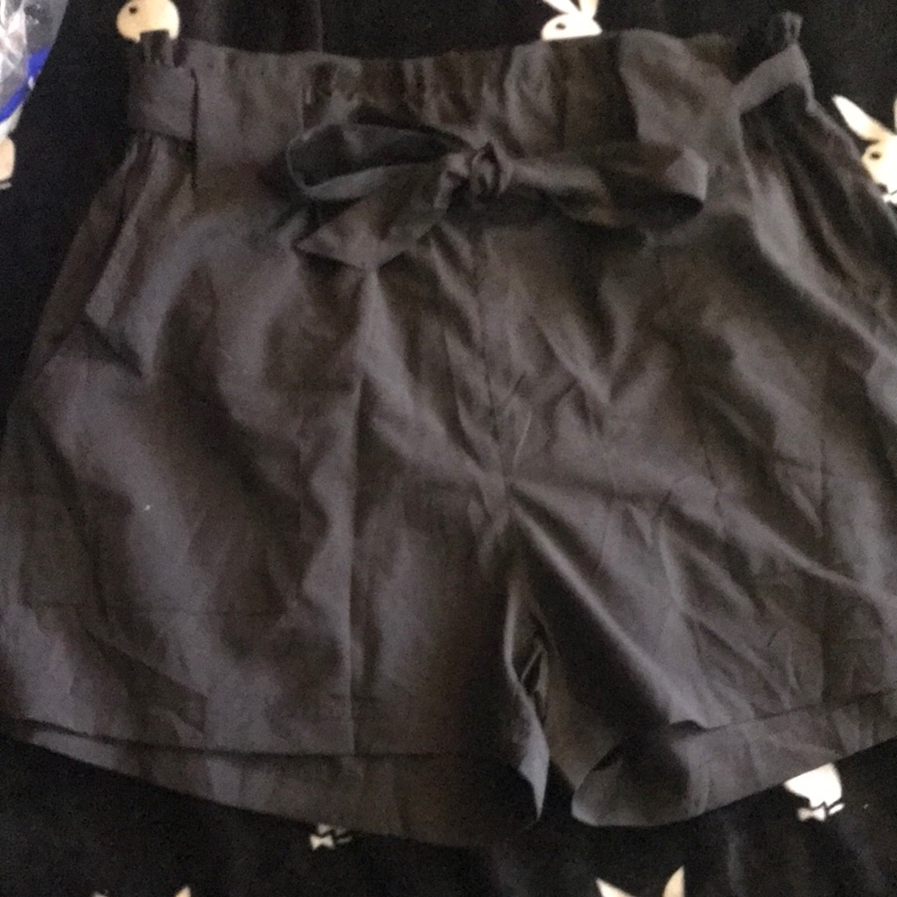 Woman’s high waisted shorts. SHEIN xxL